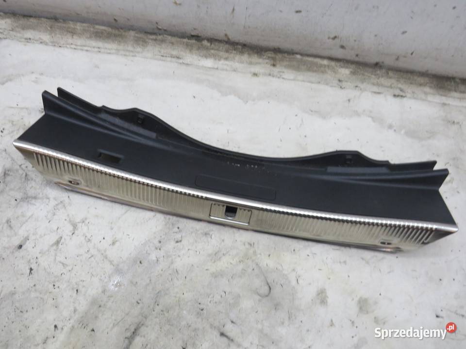 OSŁONA PASA TYLNEGO AUDI A8 D4 4H0863471D osobowe