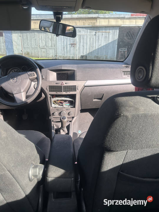 OkAzJa OPEL ASTRA H 16 benzynaGAZ 2006 manualna podkarpackie