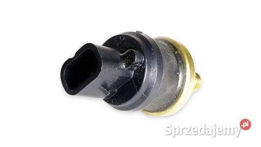 82025340 Czujnik ciśnienia oleju CNH sprzedam
