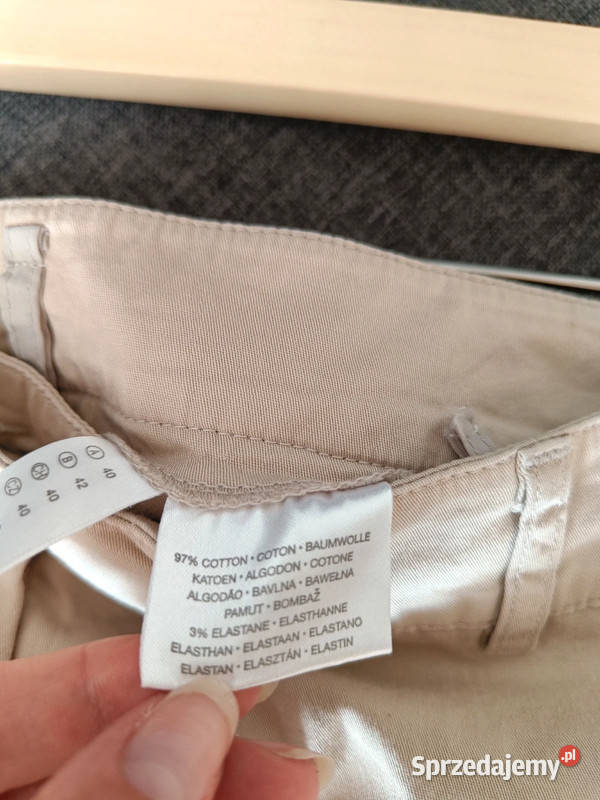 Beżowe bawełniane spodnie Yessica CA r 40 L Dąbrowica