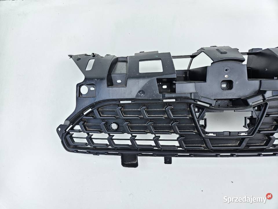 TOYOTA YARIS CROSS GRILL ATRAPA STELAŻ PRZÓD Międzychód