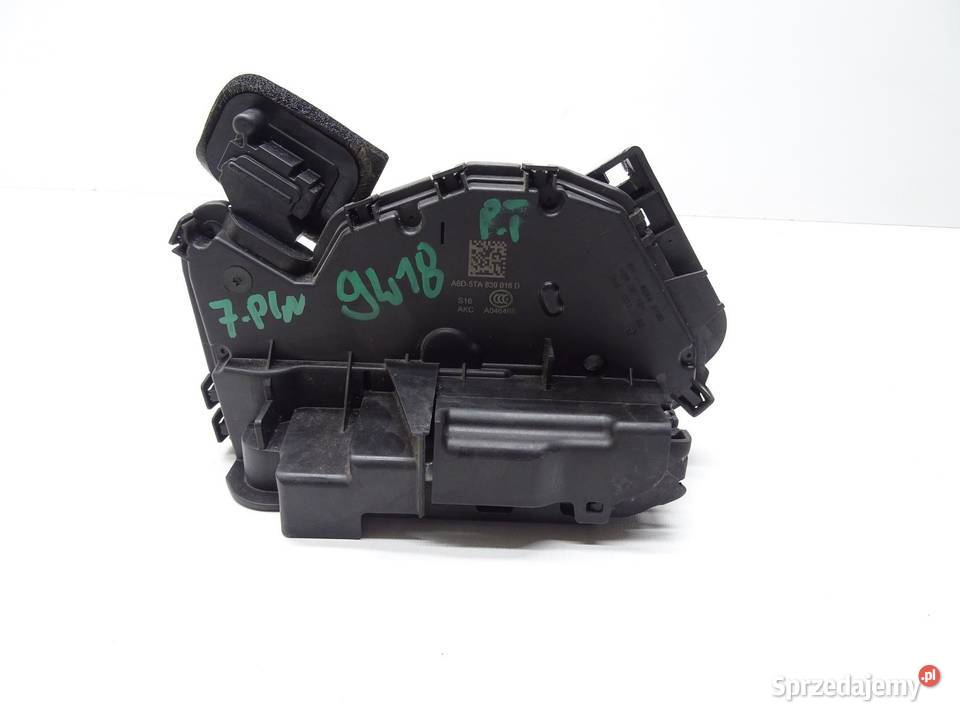 ZAMEK DRZWI PRAWY TYŁ 5TA839016D SKODA FABIA III