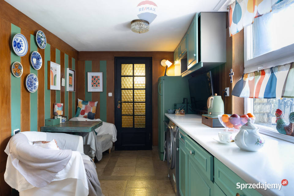 Wyjątkowy dom z antresolą w Puszczykowie utwardzona wielkopolskie