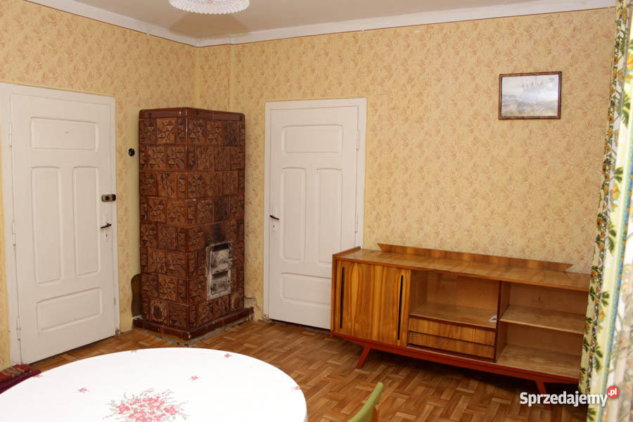 Dom w Zimnowoda Karcze gm Lipie pow Kłobuck piwnica Zimnowoda