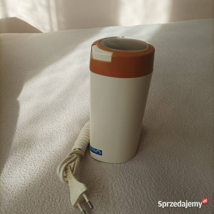 Polski elektryczny udarowy młynek do kawy Predom AGD drobne