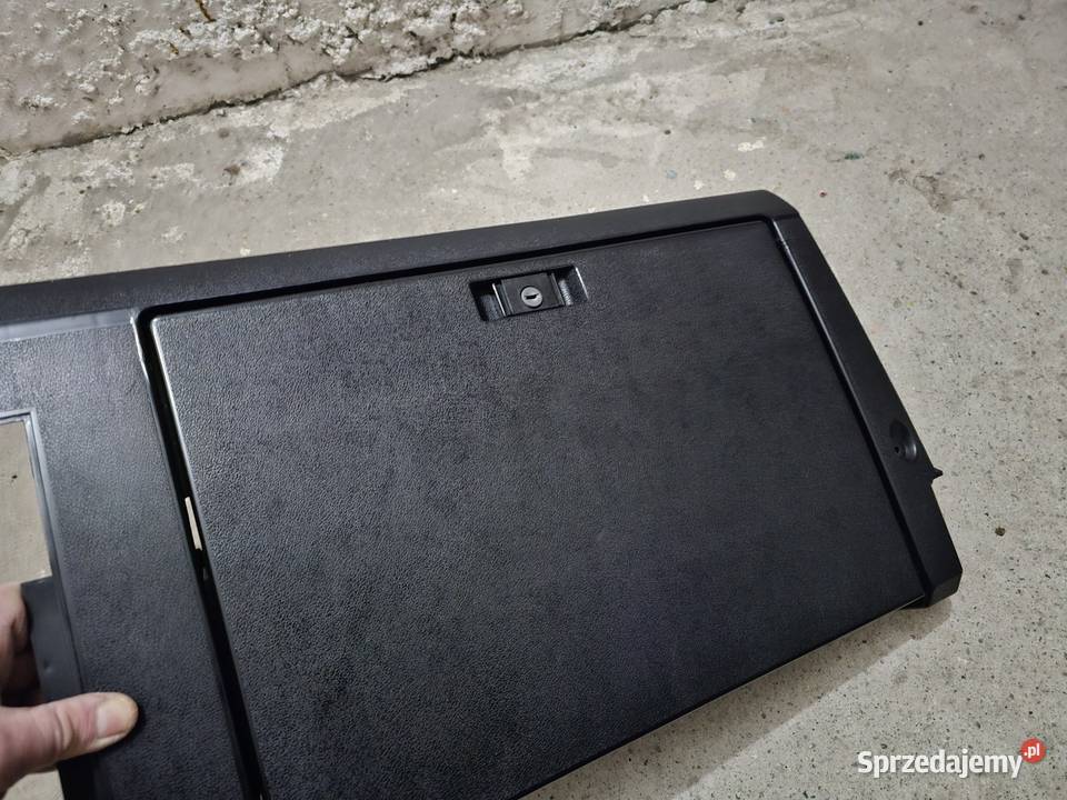 Schowek Vw Passat b2 32b czarny warmińsko-mazurskie Elbląg sprzedam