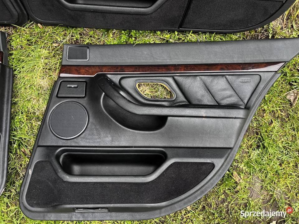 BOCZKI DRZWI KOMPLET BMW E38 SKÓRA Fotele i kanapy Pilzno
