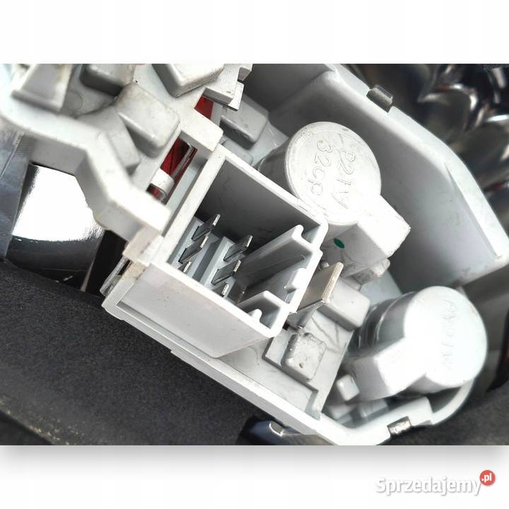 LAMPA PRAWA Volvo V60 20102018 tylna tylnia Chełm