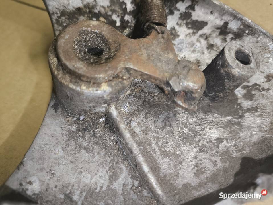 Dekiel docisk sprzęgła wysprzęglik trójkąt Lutoryż