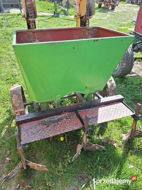 Sprzedam sadzarke do ziemniaków dwurzędową Izbica-Wieś