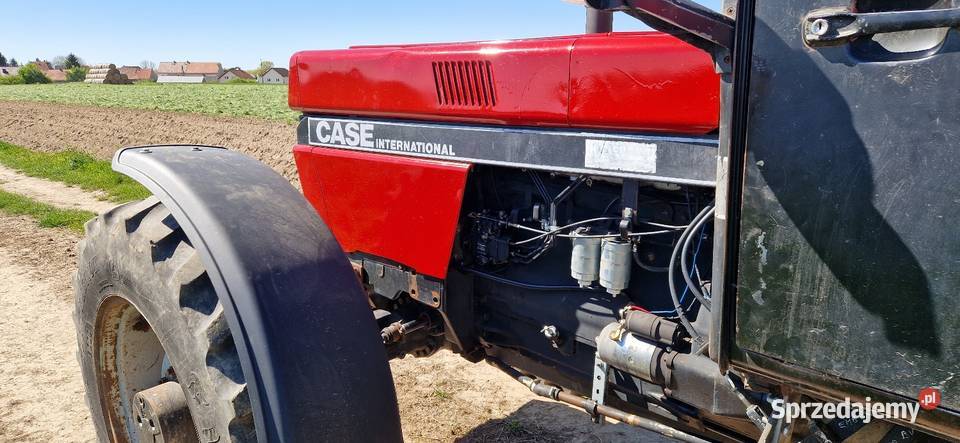 Case International 1056XL