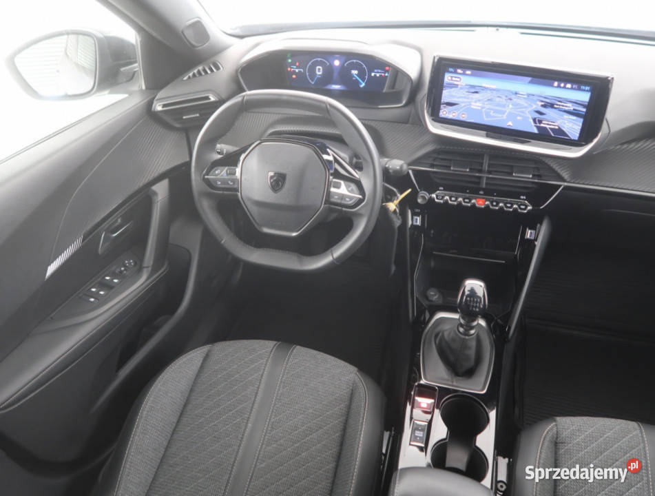 Peugeot 2008 12 PureTech Bielany Wrocławskie