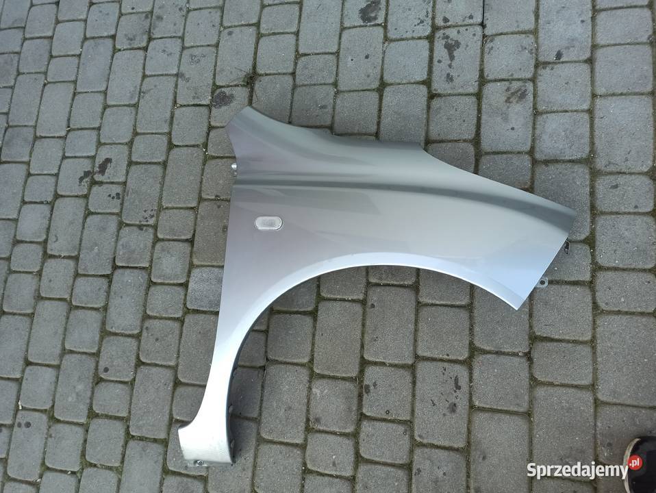 Nissan Micra K12 błotniki prawy przód Micra K11 Bolesławiec