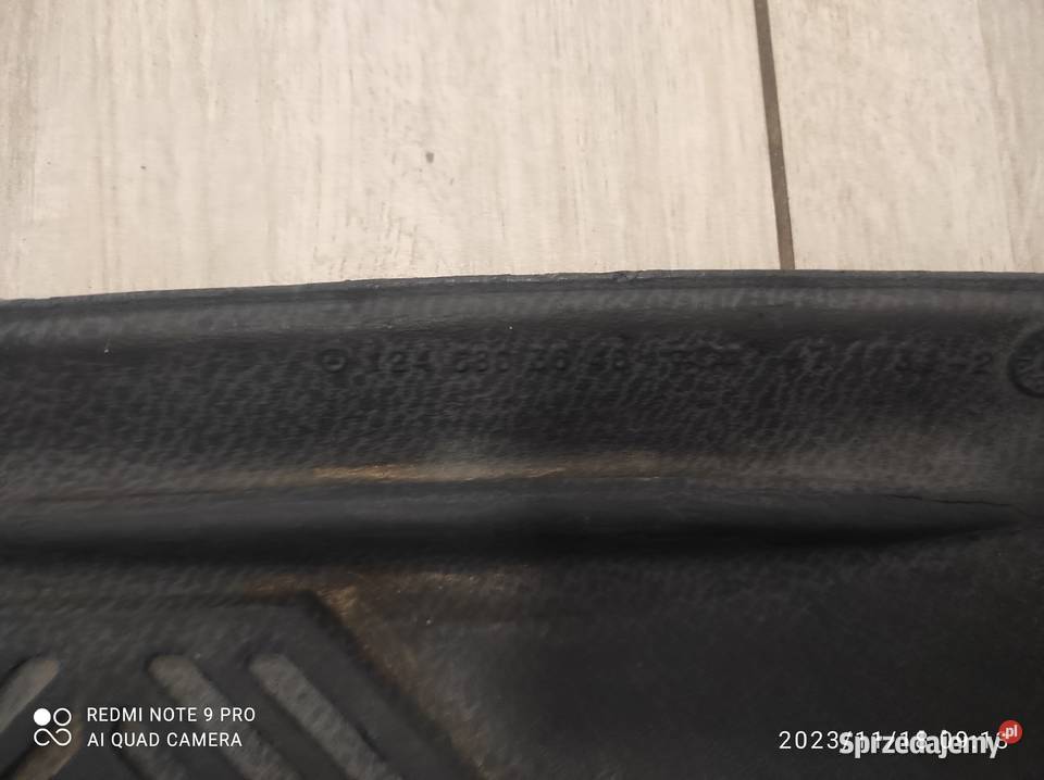 Oryginalny dywanik do mercedesa w124 1246803540 Wyposażenie wnętrza podlaskie Kulesze Kościelne