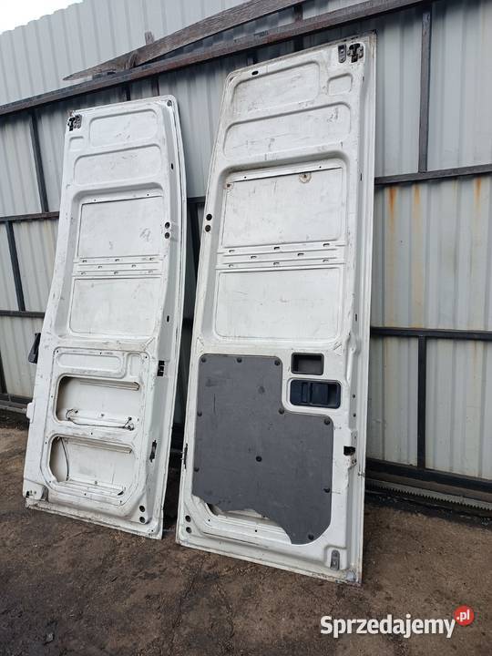 DRZWI PRAWE LEWE TYŁ TYLNE IVECO DAILY 0614r 2X