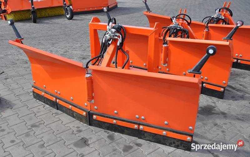 Duży mocny pług do śniegu tur tuz strzałka Metal Sucha Beskidzka