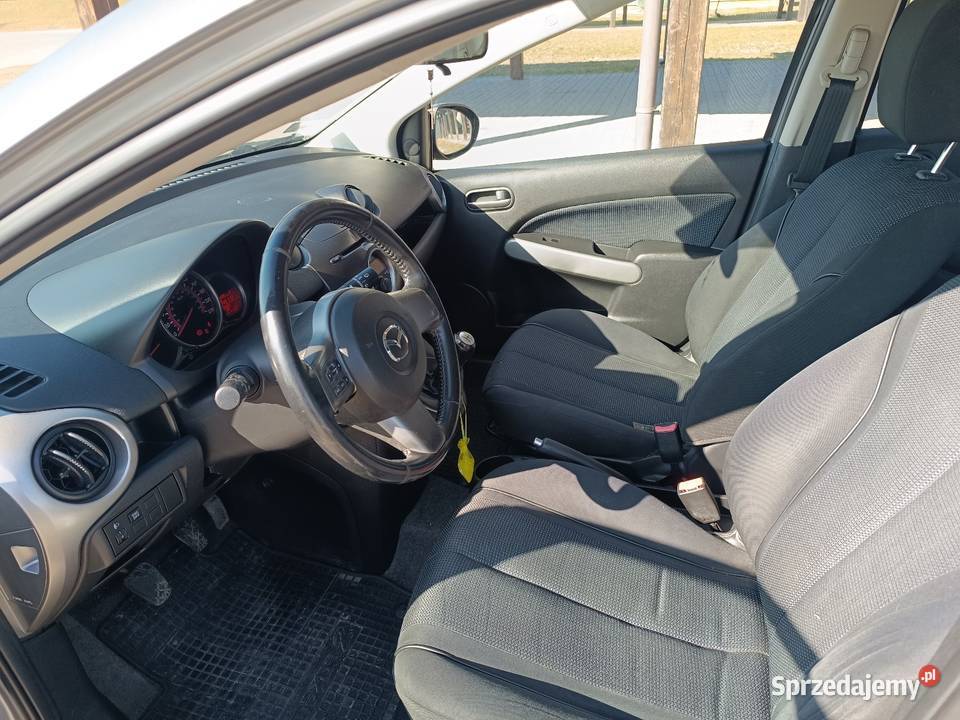Mazda 2 niski przebieg bogata wersja isofix Tarnobrzeg