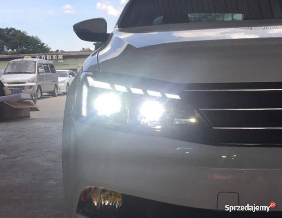 NOWE lampy przednie lampa przód VW Jetta 2010 Bełchatów