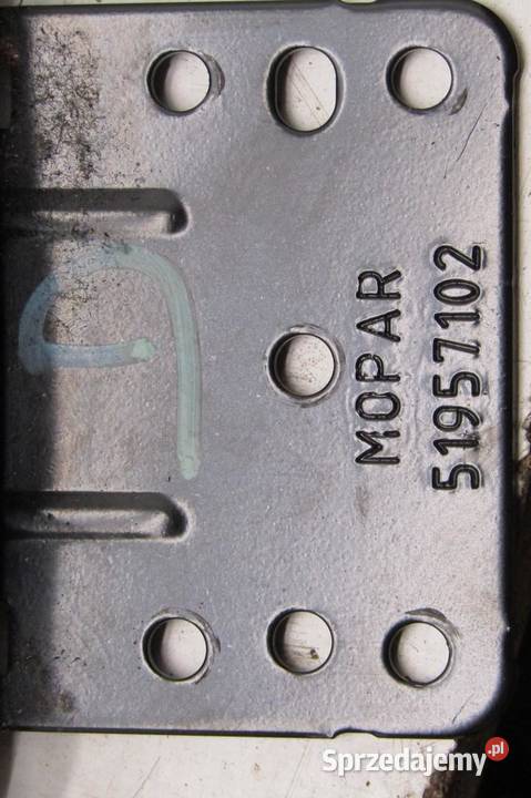 PODŁOKIETNIK JEEP RENEGADE 51957102 osobowe