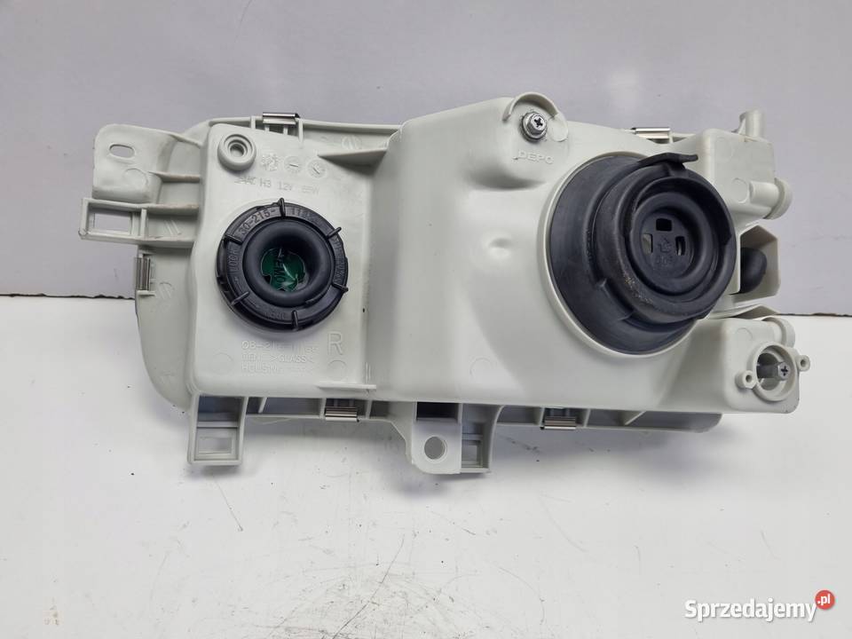 LAMPA PRAWA Nissan Serena 9298r PRZEDNIA PRAWY Lampy przednie lubelskie