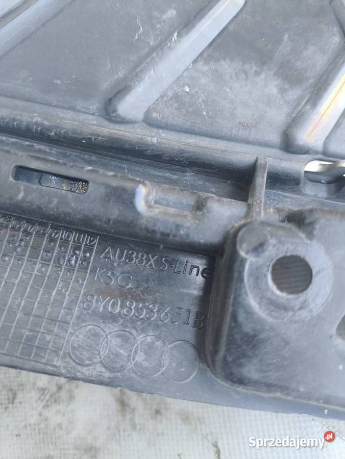 AUDI A3 8Y BASIC SLINE 202024 GRILL ATRAPA osobowe Radom