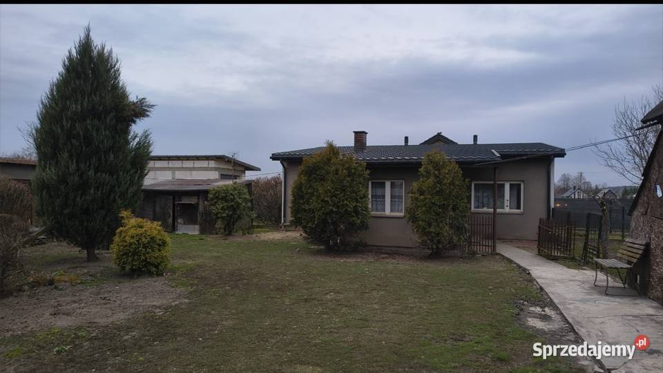 Zabudowana nieruchomość położona we Wronowicach papa Wronowice