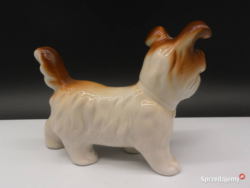 Stara figurka pies piesek porcelana sygn Foreign