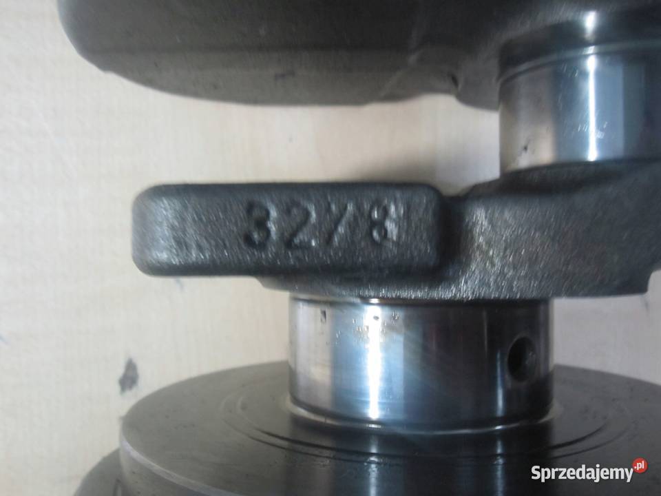 TRAFIC VIVARO 20 DCI M9R786 114 12r wał z