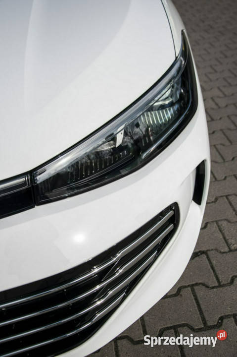 Volkswagen Passat Elegance 20 TDI 150 DSG Zamów asystent pasa ruchu