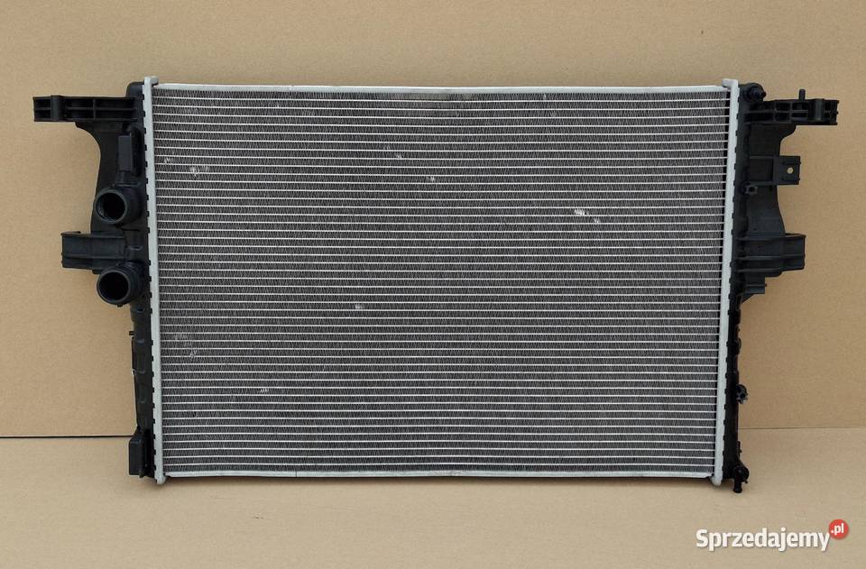 IVECO DAILY 12 14 23 30 CHŁODNICA CIECZY WODY dostawcze Chłodnie wody Bieleń