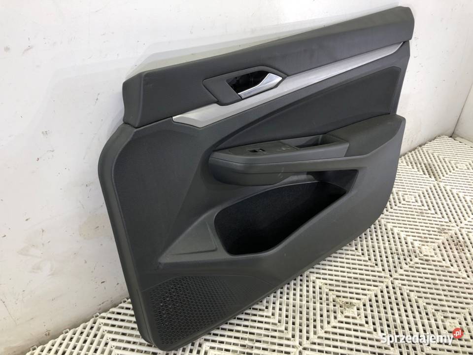 BOCZEK DRZWI PRAWY PRZÓD VW GOLF VIII Kombi podkarpackie