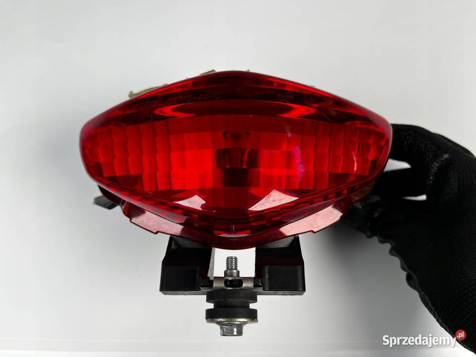 SUZUKI SFV 650 Gladius 0916 Lampa tył tylna Części i akcesoria motocyklowe Łobżenica sprzedam