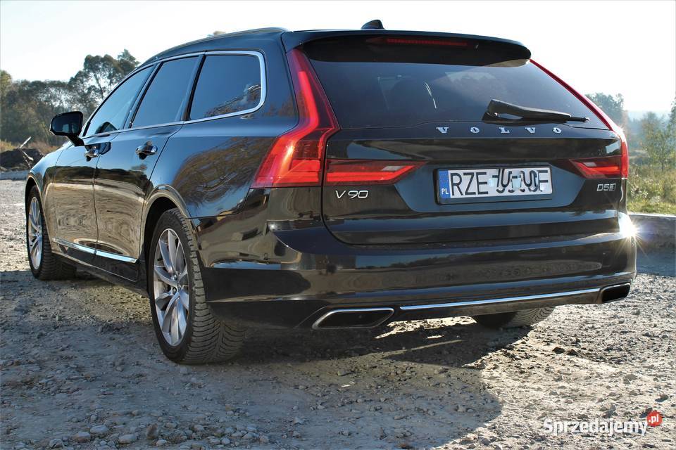 VOLVO V90 D5 235 KM INSCRIPTION 4X4 AWD