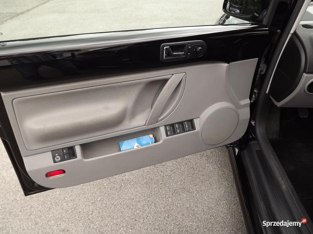 VW Beetle Cabrio 2004