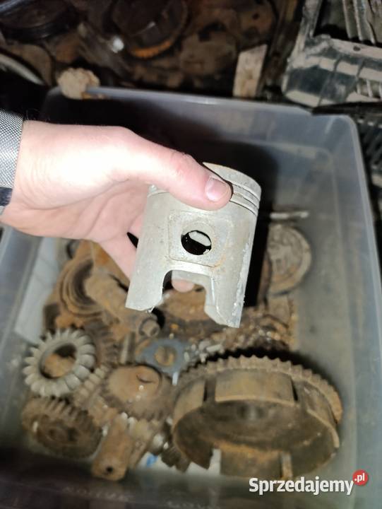 Tłok panonia nowy z epoki Kielce sprzedam