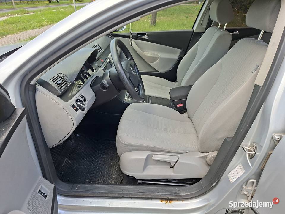 Volkswagen Passat B6 16 benzyna Sedan stan aluminiowe felgi sprzedam