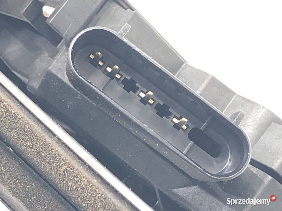 ZAMEK DRZWI PRAWY TYŁ FORD FOCUS III Kombi