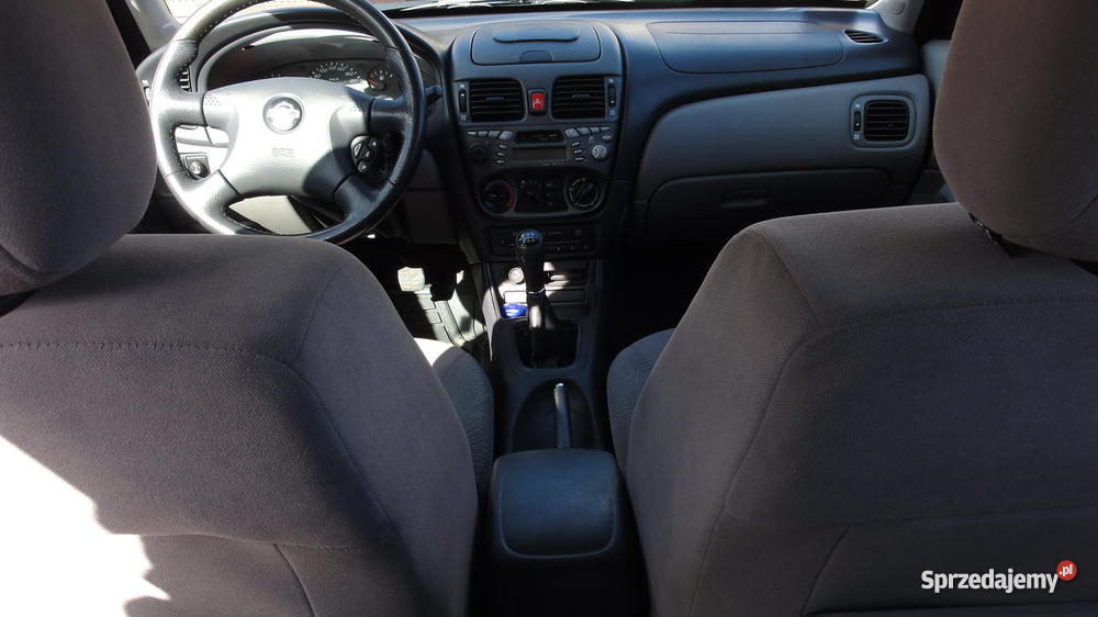 Nissan Almera