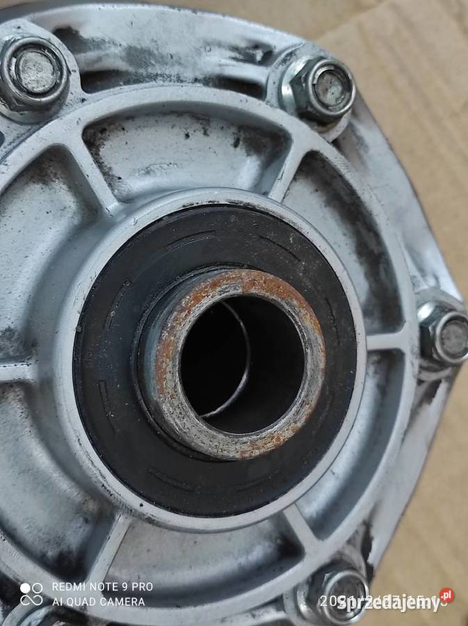 Suzuki GSXR 600 Srad zabierak gumy