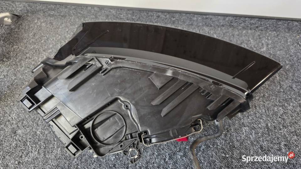 Reflektor bi xenon Audi Q5 LIFT led PRAWA obrys Kielcza