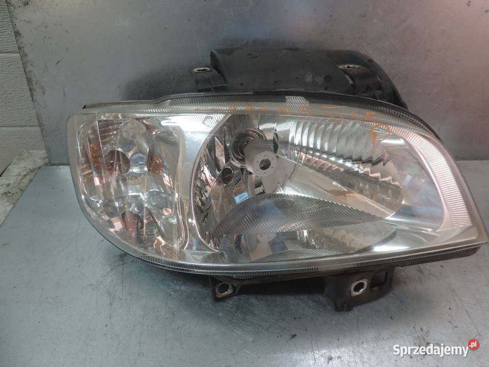 LAMPA PRAWY PRZÓD SEAT CORDOBA 1 FL osobowe Części Nowy Sącz
