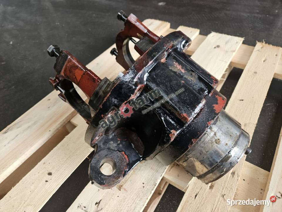 Obudowa dyferencjału FWD Massey Feguson 8270 Byków
