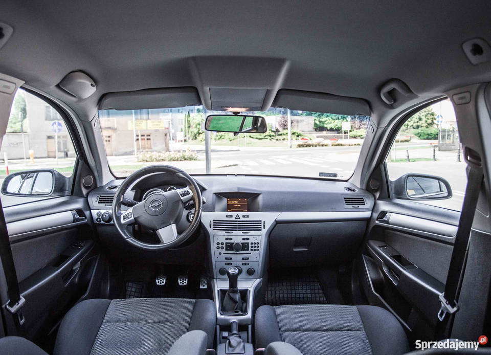 Opel Astra18 140LPG StagOPC LineWersja Sport manualna Warka