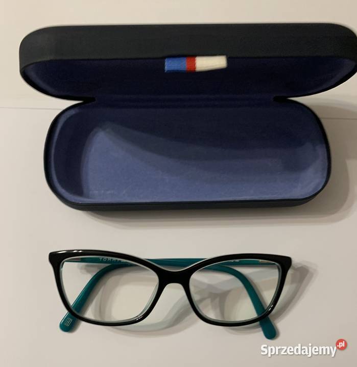 Sprzedam segment dębowy w kolorze dębu Kalisz