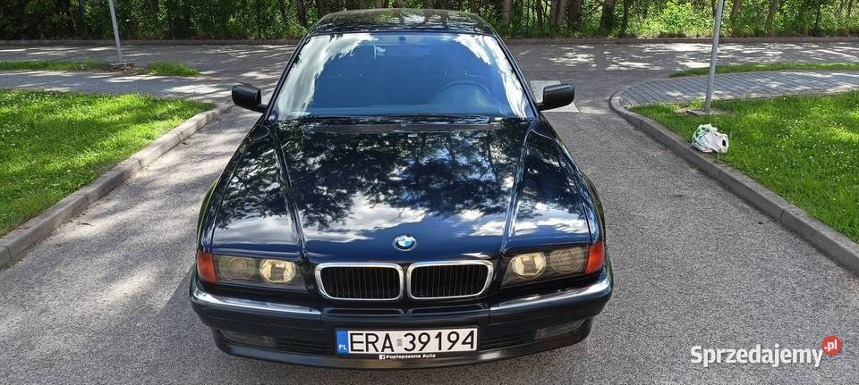 BMW E38 40 V8 zadbana bez rdzy przebieg 210 000 nieuszkodzony Radomsko