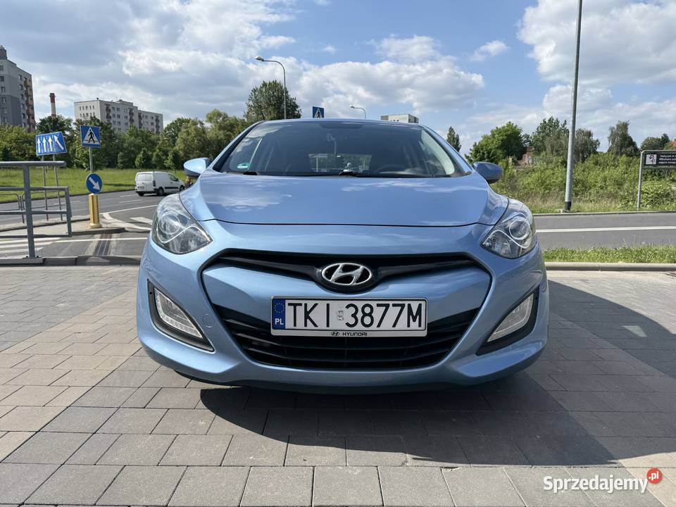 Samochód HYUNDAI i30 Comfort 14 Benzyna 2012 bluetooth Katowice