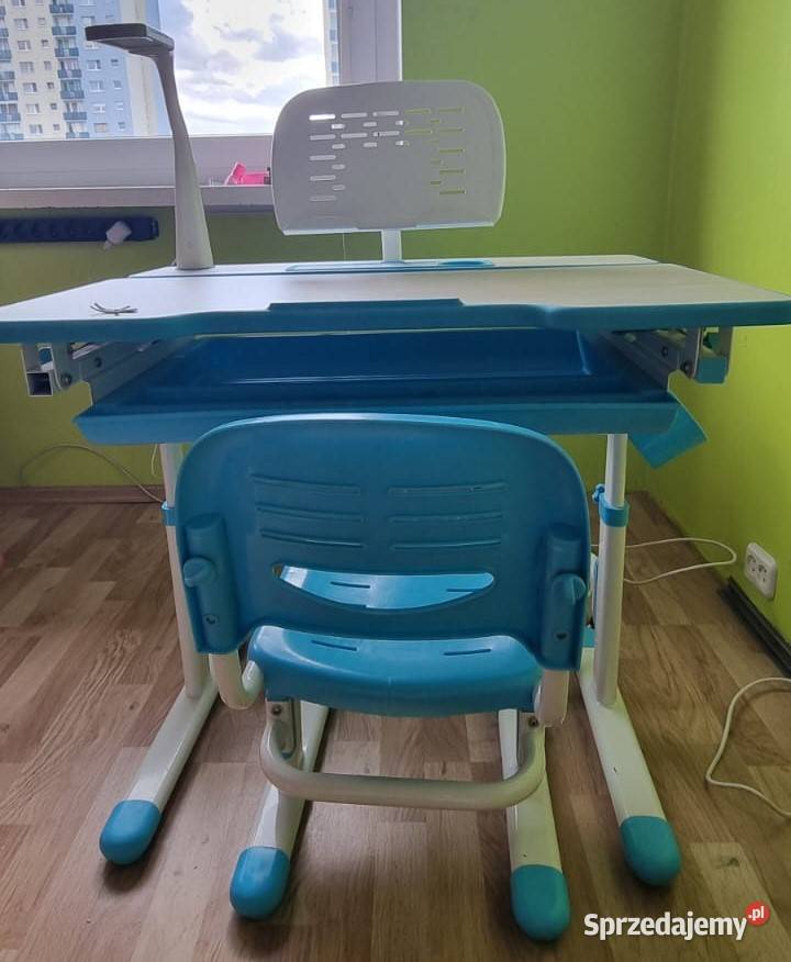 Regulowane biurko i krzesło