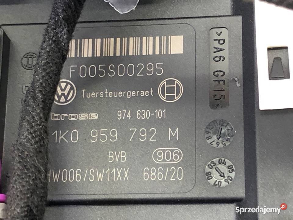 PODNOŚNIK SZYBY PRAWY PRZÓD SEAT LEON II