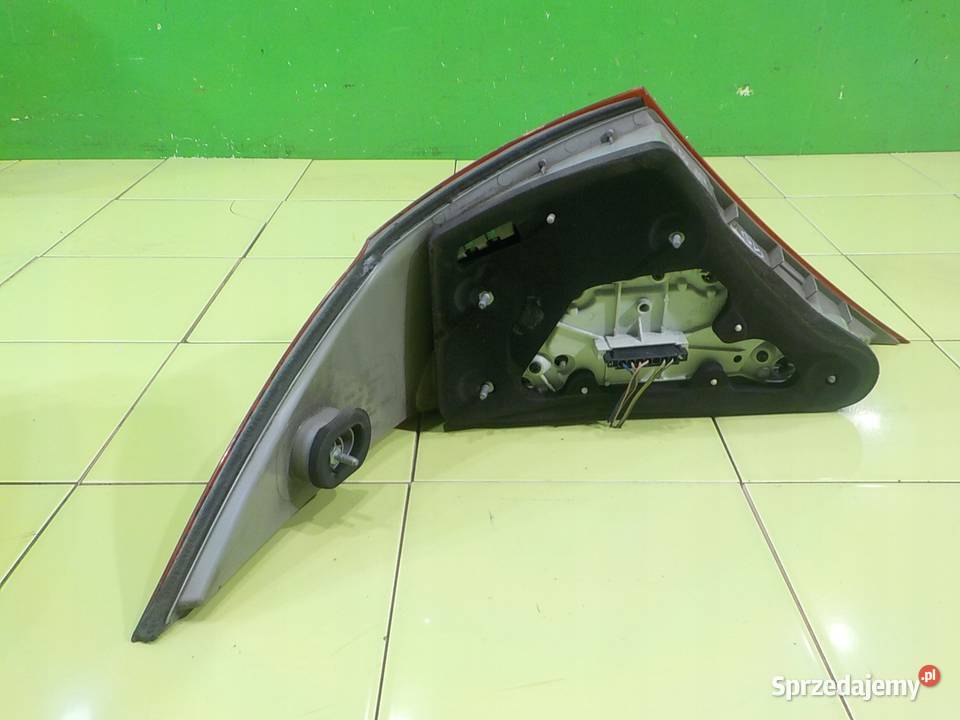MERCEDES CLS W219 30 CDI 07r 5D lampa prawa tyl osobowe mazowieckie Suków