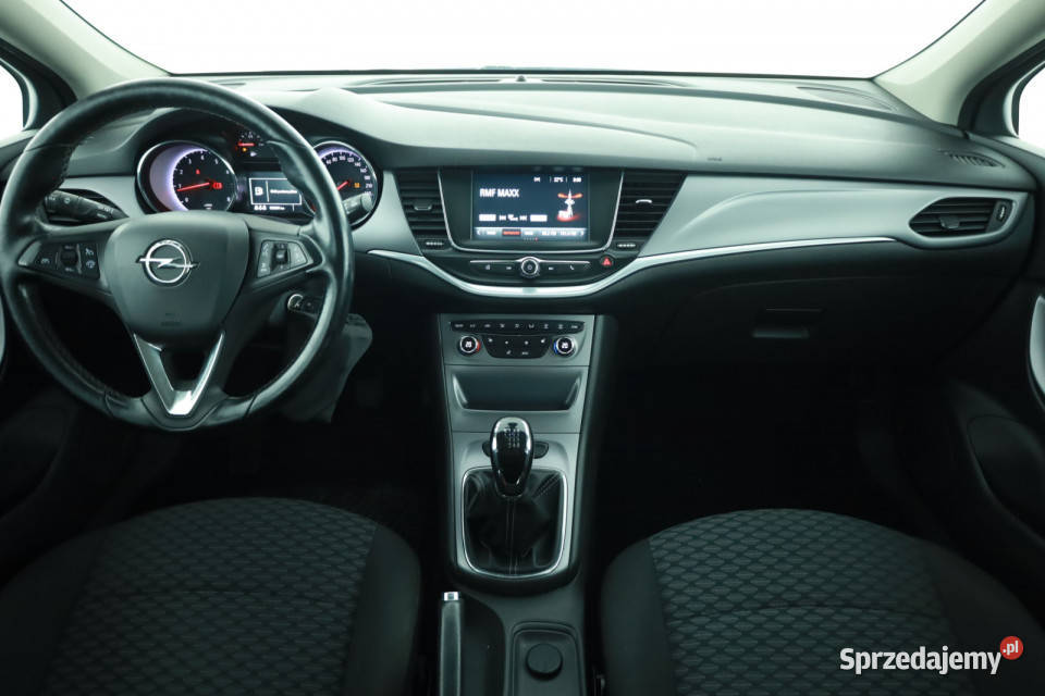 Opel Astra 14 T podgrzewane fotele mazowieckie Piaseczno